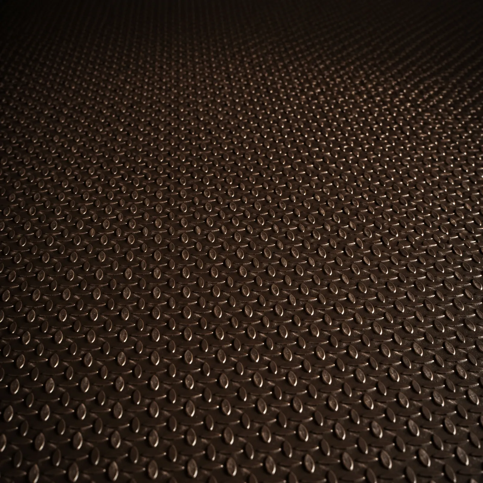 Anti-slip plywood surface